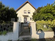 ** Mehrfamilienhaus mit attraktiver Rendite** - Köln