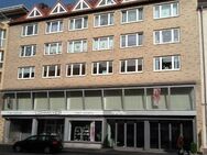 Helle frisch renovierte Wohnung, 2 Zimmer, Küche, Bad, 4. OG, Aufzug, bezugsfertig ab sofort - Bremerhaven