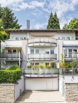 Wohntraum in Top-Lage Erlenstegen: 5-Zimmer Maisonette-Whg. mit Aufzug, Terrasse und Balkon - Nürnberg