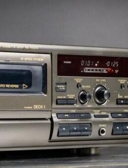 T E C H N I C S RS-TR 474 Top DOPPEL Kassetten Tape HX PRO MOTORISIERTES Cassetten Fach autom. Modell: RS -TR 474 - Dübendorf