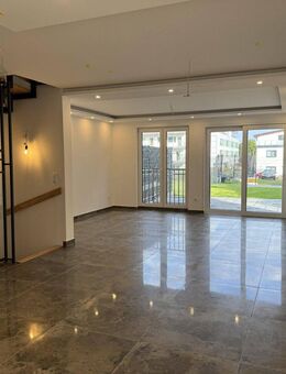 Offenbach Bieber Neubau RHM 5xZimmer 3xBäder+Gäste WC - Offenbach (Main)