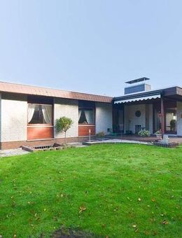 Henstedt-Ulzburg: Lichtdurchfluteter Bungalow mit großem Gartenparadies! - Henstedt-Ulzburg