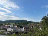 In unverbaubarer Lage und herrlichem Ausblick, freist. 1 - 2 Fam.- Haus in Felsberg - Überherrn