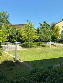 Modernes Designer Apartment in toller Anlage mit hohem Freizeitwert & Stil - München