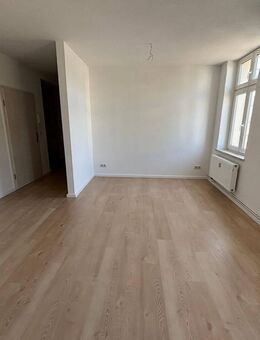 Helle 2-Raum-Wohnung mit Balkon in Cracau - Magdeburg