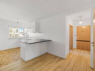 Frei, Hell, Süd-Balkon, 3.OG, Aufzug in Sendling - München