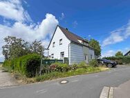 Buchholz: Freistehendes Einfamilienhaus mit viel Platz und großem Garten - Buchholz (Westerwald)