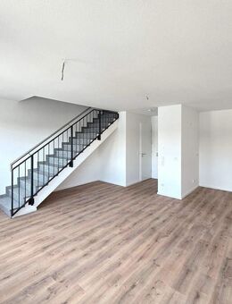 Exklusive 4 Zimmer Maisonette Wohnung - zentrale Lage, Dachterrasse - ab 01.11.2025 - Erlensee