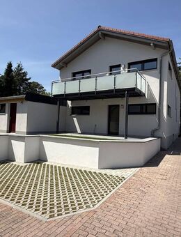 ERSTBEZUG - TERRASSENWOHNUNG IM NEUEN WOHNSTIL - Waldkraiburg