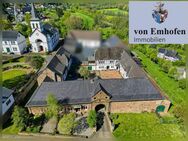 Vorburg einer Burganlage aus dem 16. Jahrhundert - Heimbach (Nordrhein-Westfalen)