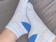 Getragene Socken von Handwerkerinnen - Höxter