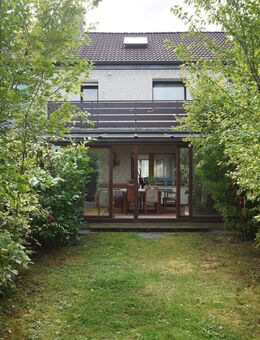 RAUMWUNDERHAUS-MEHR PLATZ ALS GEDACHT - NEUSS FUHRT-NORD - Neuss