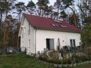 Sofort bezugsfrei: Energieeffizienzhaus A mit großem Garten provisionsfrei zu verkaufen - Beelitz