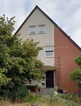 Viel Platz, viel Potenzial – Einfamilienhaus mit 422m² Wohnfläche, Indoor-Pool und großem Garten - Abenberg