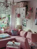 Schönes Sofa mit Schlaffunktion und Bettkasten in 12353