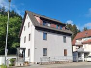 Preisgünstiges Ein bis Zweifamilienhaus. Renoviert und Modernisiert im besten Zustand. - Baiersbronn