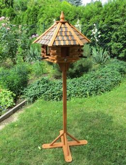 Vogelhaus 6-eckig groß mit Ständer und schwarz-hellen Dachziegeln - Eisleben (Lutherstadt)