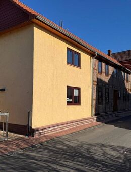 sehr gepflegtes kleines Haus mit gemütlichem Hof inkl. überdachter Terrasse zu verkaufen - Sontra