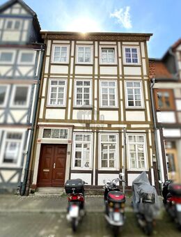 INVESTITIONSCHANCE: HISTORISCHES MEHRFAMILIENHAUS IM HERZEN VON PEINE - Peine