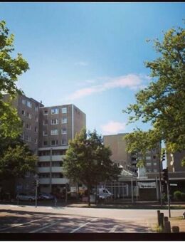 Gut vermietete Balkonwohnung in zentraler Lage. - Pinneberg