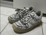 Suche alte Nike Sneaker, Treffen - Baden-Baden