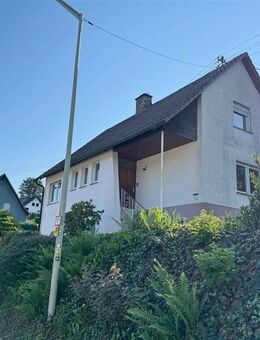 Einfamilienhaus mit großem Garten in Oberhundem! - Kirchhundem