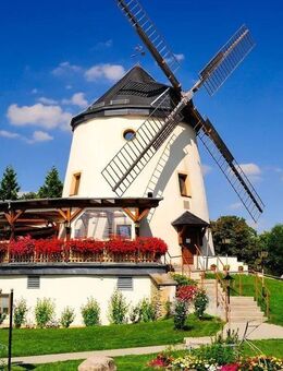 DRESDEN: Sanierte Holländerwindmühle mit nachgefragtem Restaurantbetrieb - Dresden