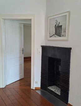 Stilvolle 4-Zimmer-Wohnung in repräsentativer Altbauvilla in Gelnhausen-Roth - Gelnhausen