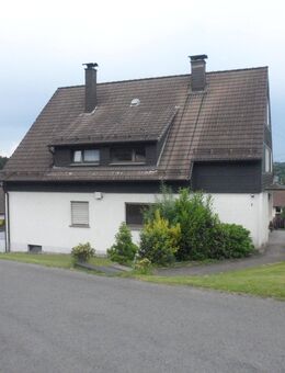 freistehendes 2-Familienhaus mit Garage in Gummersbach, Hauptwohnung derzeit frei - Gummersbach