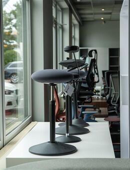 Büromöbel Schreibtisch Bürostuhl Homeoffice büroidee Lagerverkauf - Schweitenkirchen