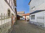 Weilrod: Hofreite mit Charme - Weilrod