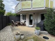 Moderne 3 Zimmer-Erdgeschosswohnung mit Terrasse, eigenem Garten und TG Stellplatz - Stuttgart