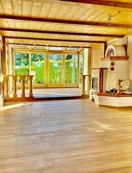 Schönes und renoviertes Reihenendhaus mit 2 Garagen - Blaichach