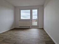Wir renovieren für Sie! 3-Zimmer-Wohnung mit Balkon! - Halle (Saale)