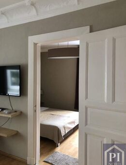 Charmante 3-Zimmer-Altbauwohnung mit klassischem Flair in begehrter Lage von Hamburg-Eppendorf - Hamburg