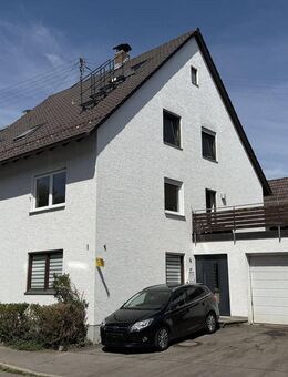 ZENTRAL WOHNEN! SOFORT FREI! 2,5-Zi. - 1.OG.-WHG. IM ZENTRUM ZU VERMIETEN! - Krumbach (Schwaben)
