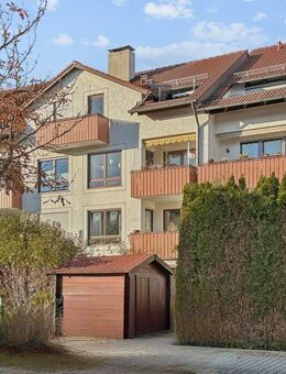 Großzügige 4-Zimmer-Dachgeschoss-Maisonette mit 3 Balkonen in Königsbrunn - Königsbrunn