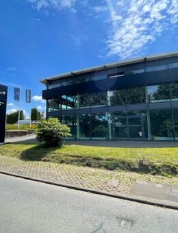 Stellplätze zu vermieten – sicher & stilvoll im ehemaligen Autohaus - Gummersbach