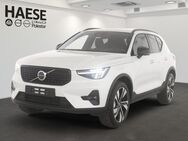 Volvo XC40, B4 Plus Dark EU6d Privacyglas ° el, Jahr 2024 - Wiesbaden Kastel