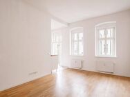 Charmante 1-Zimmer-Wohnung mit Balkon im kernsanierten Altbau - Berlin