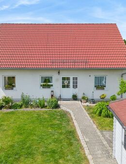 Modernes und energieeffizientes Einfamilienhaus mit hohem Wohnkomfort in Steinkirchen - Steinkirchen (Bayern)