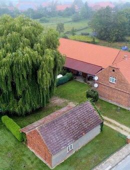 *Bauernhaus mit Ausbaureserve und Nebengelass* - Alt Krenzlin