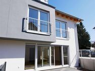 Kapitalanlage oder Eigennutzung? OHNE Käuferprovision! + 5-Zim.-Neubau-DHH + 2 Bäder + Vollkeller + 2 Stellplätze + ruhige Lage in Oberasbach - Oberasbach