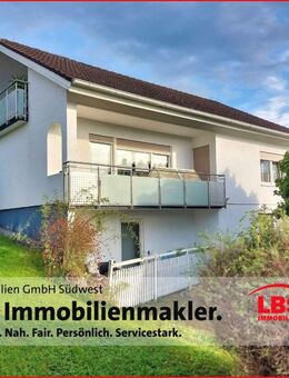 Großzügiges Wohnen in gepflegter Umgebung -Zweifamilienhaus mit Einliegerwohnung- - Dietingen