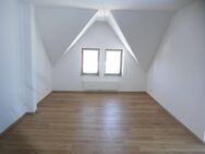 BO - WEITMAR - Bärendorf: renovierte 3-Zi-DG-Whg. mit offener Küche, Duschbad u. Balkon - Bochum
