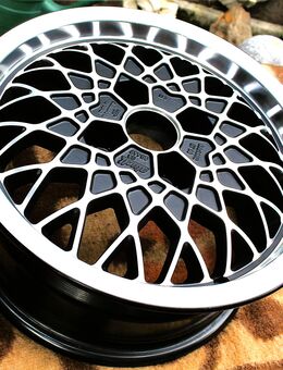 GEBE MEINE LEIDENSCHAFT AUF - OLDTIMER FELGEN - OPEL - VW - AUDI - BMW / WEITERE ERSATZTEILE - Herscheid