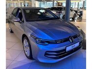 VW Golf, 1.5 l Style eTSI, Jahr 2022 - Berlin