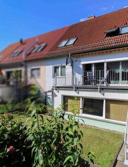 Raumwunder: Großes Reihenmittelhaus mit vielseitigem Nutzungspotenzial in Bernau zu verkaufen - Bernau (Berlin)