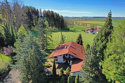 Exklusive Villa mit atemberaubendem Bergblick