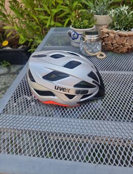 Uvex Fahradhelm in Gr. M - Großvargula